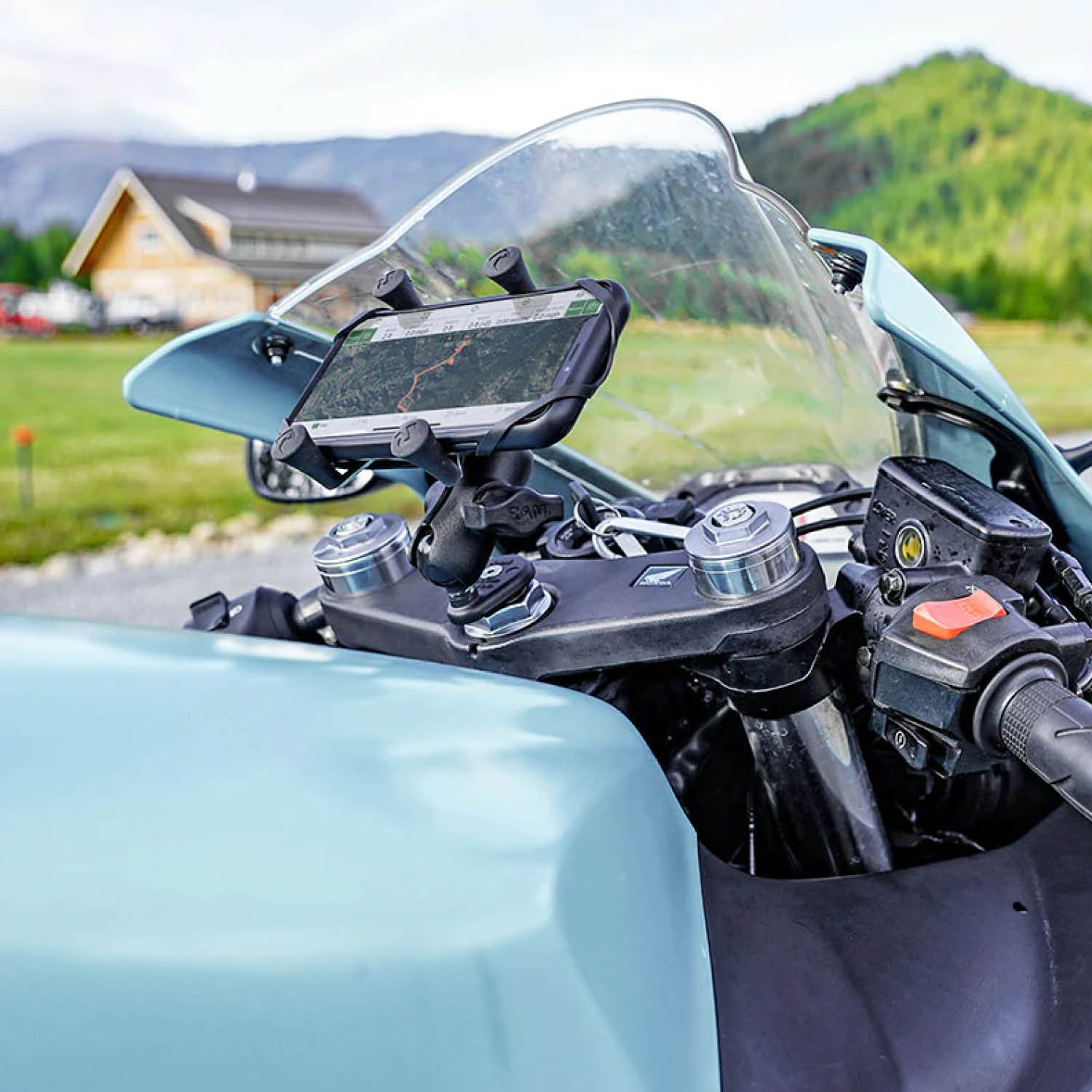 RAM Mounts X-Grip Motorrad-Halterung für Smartphones - Bis 82,55 mm Breite - Kurzer Verbindungsarm - Lenkerkopf-Adapter (Durchmesser 12 mm bis 38 mm) - B-Kugel (1 Zoll) - Schrauben-Set