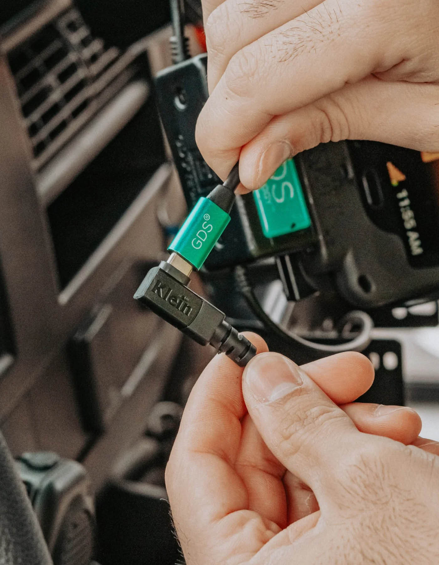 RAM Mounts GDS Tough-Dock Halteschale (Schnappverschluss) für Samsung Tab Active4 Pro & Active5 Pro - in IntelliSkin Schutzhülle - Dual USB-C-Anschluss